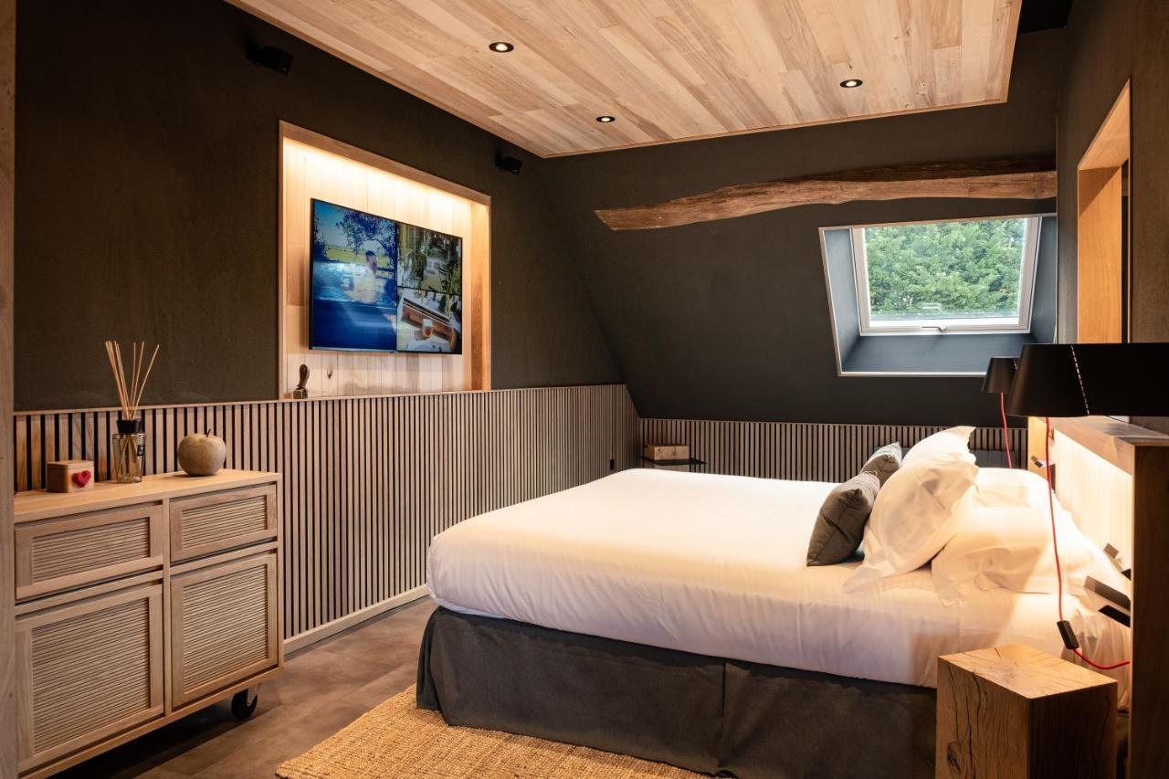 Le Studio Des Pres Verts Suite Design Avec Jacuzzi Privatif Jouey 외부 사진