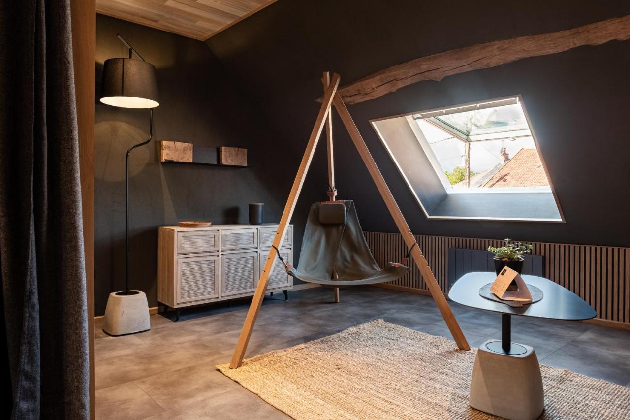 Le Studio Des Pres Verts Suite Design Avec Jacuzzi Privatif Jouey 외부 사진