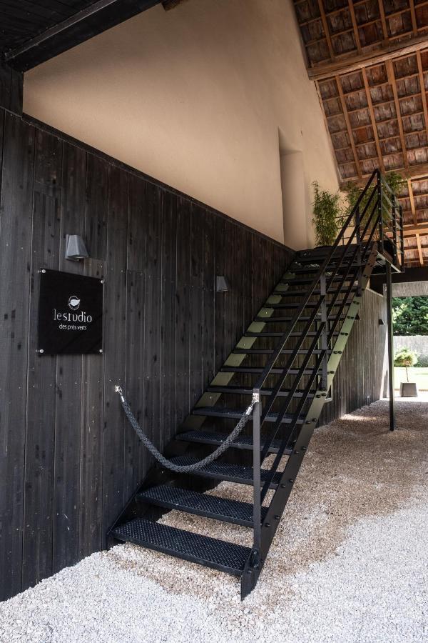 Le Studio Des Pres Verts Suite Design Avec Jacuzzi Privatif Jouey 외부 사진
